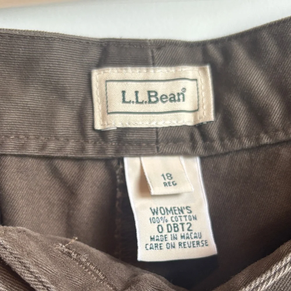 L.L. Bean Women's Straight Leg Pants - Olive - Picture 2 of 6